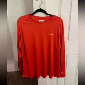 Columbia soft comfortable lightweight long sleeve